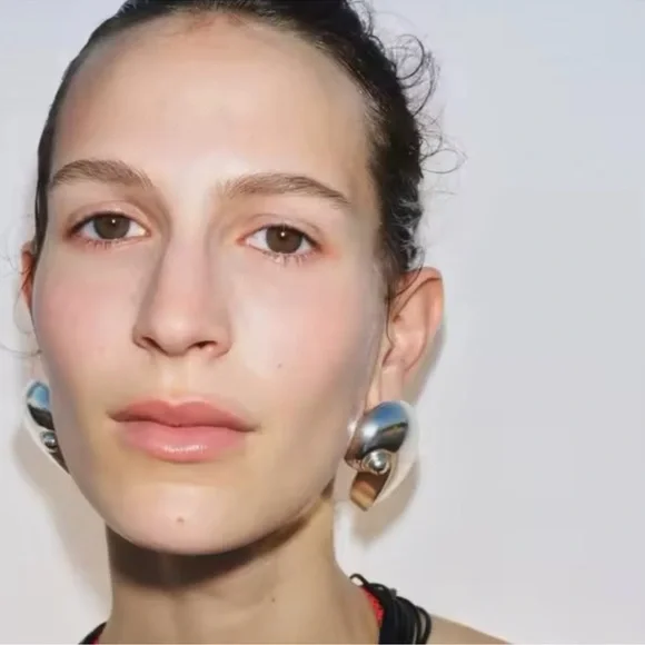 Silver Marine Conch Earrings - Picture 6 of 7